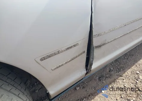 1998 Ford Crown Victoria Lx z USA, uszkodzony, nr VIN 2FAFP74W4WX182816